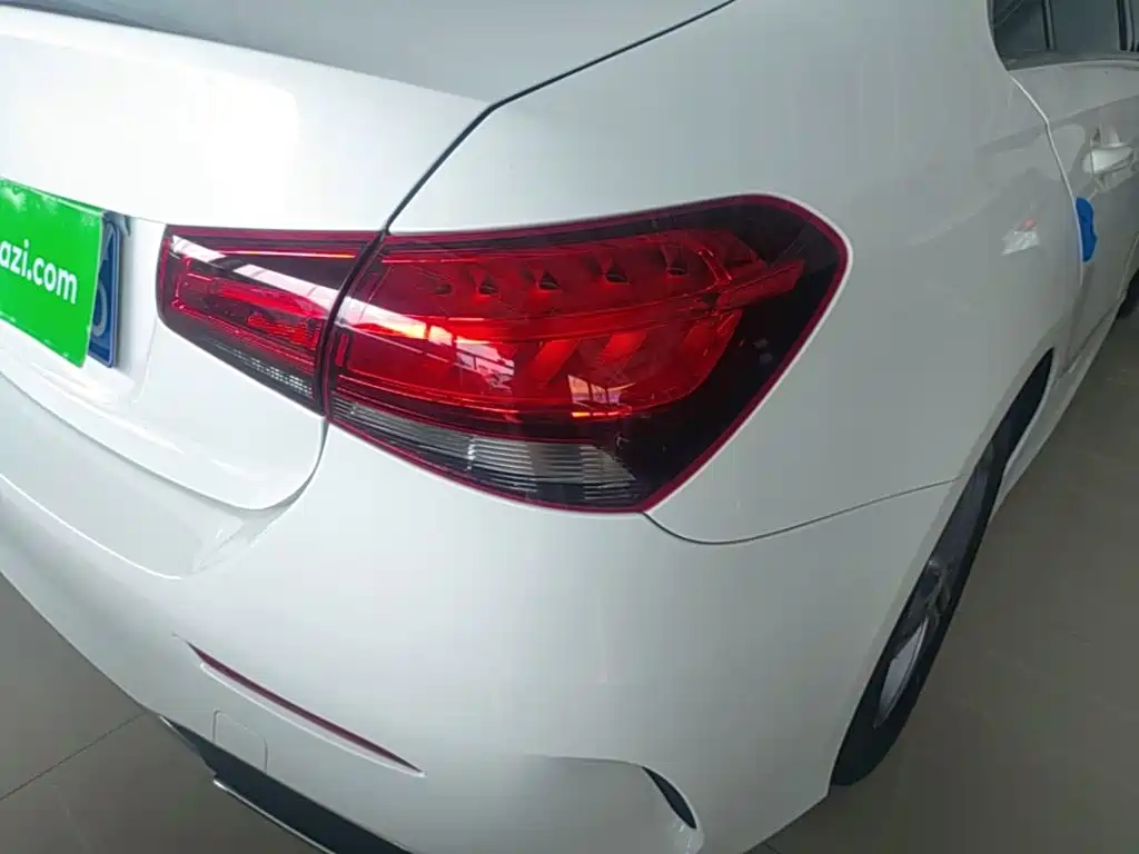 Mercedes-Benz A-Class 2022 — фото 8