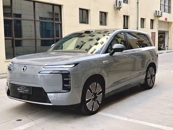 Denza N8L 2025