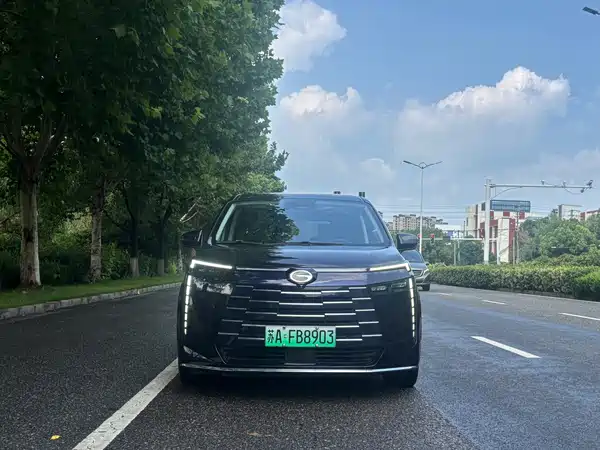 GAC Trumpchi E8 PHEV 2023