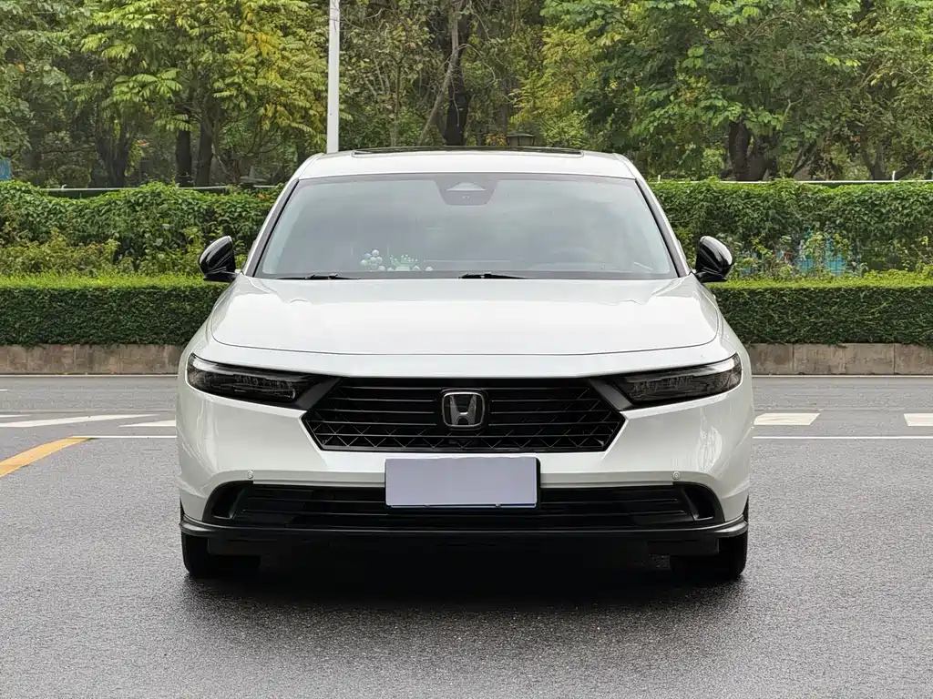 Honda Accord 2023 — фото 2