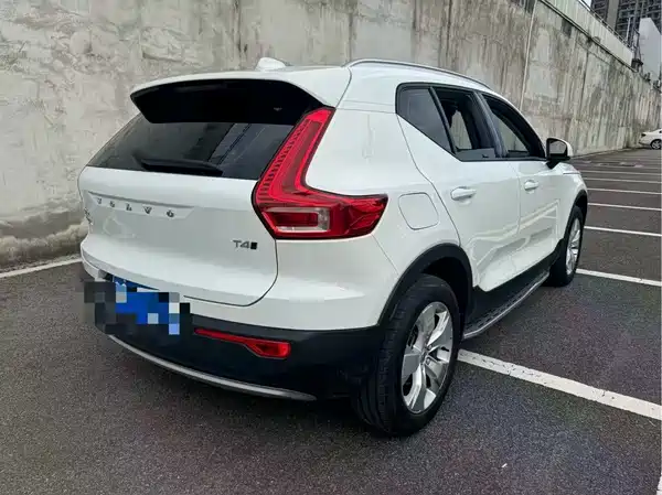 Volvo XC40 2022