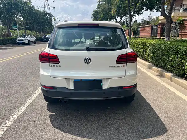 Volkswagen Tiguan 2015