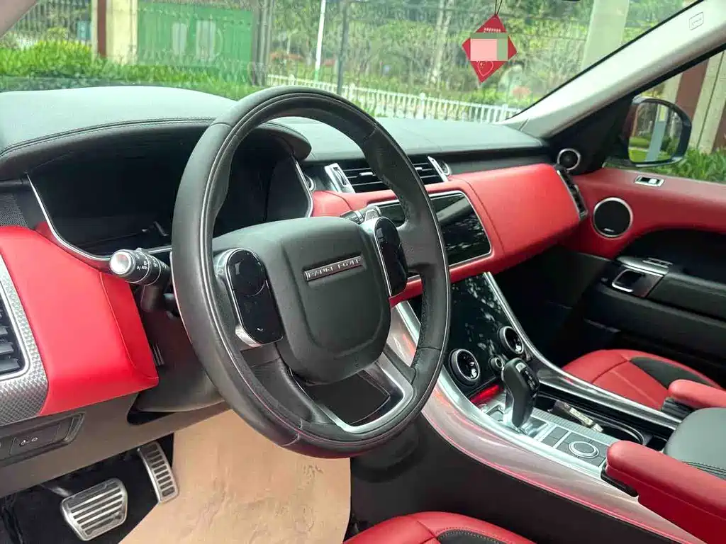 Land Rover Sport 2020 — фото 11