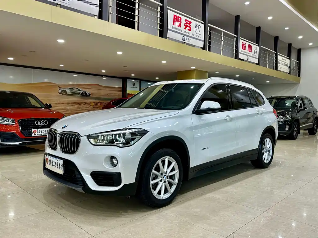 BMW X1 2017 — фото 1