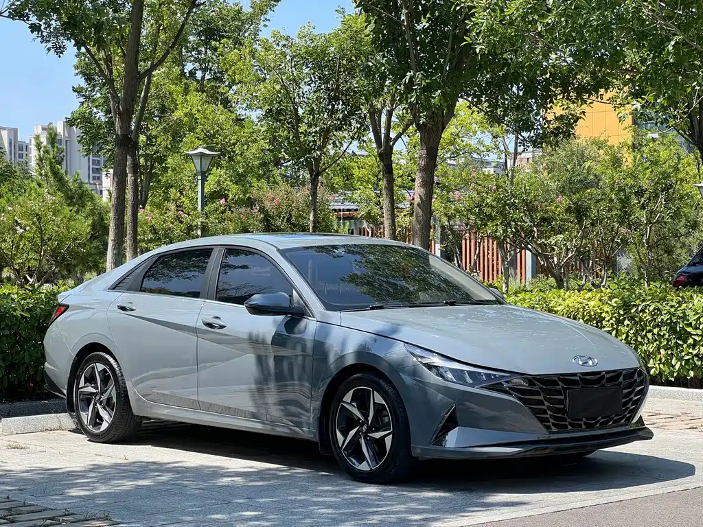 Hyundai Elantra 2023