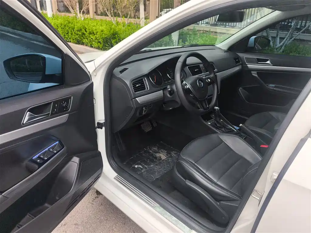 Volkswagen Gran Lavida 2018 — фото 18