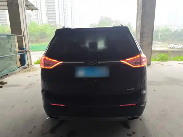 Ford Edge 2015