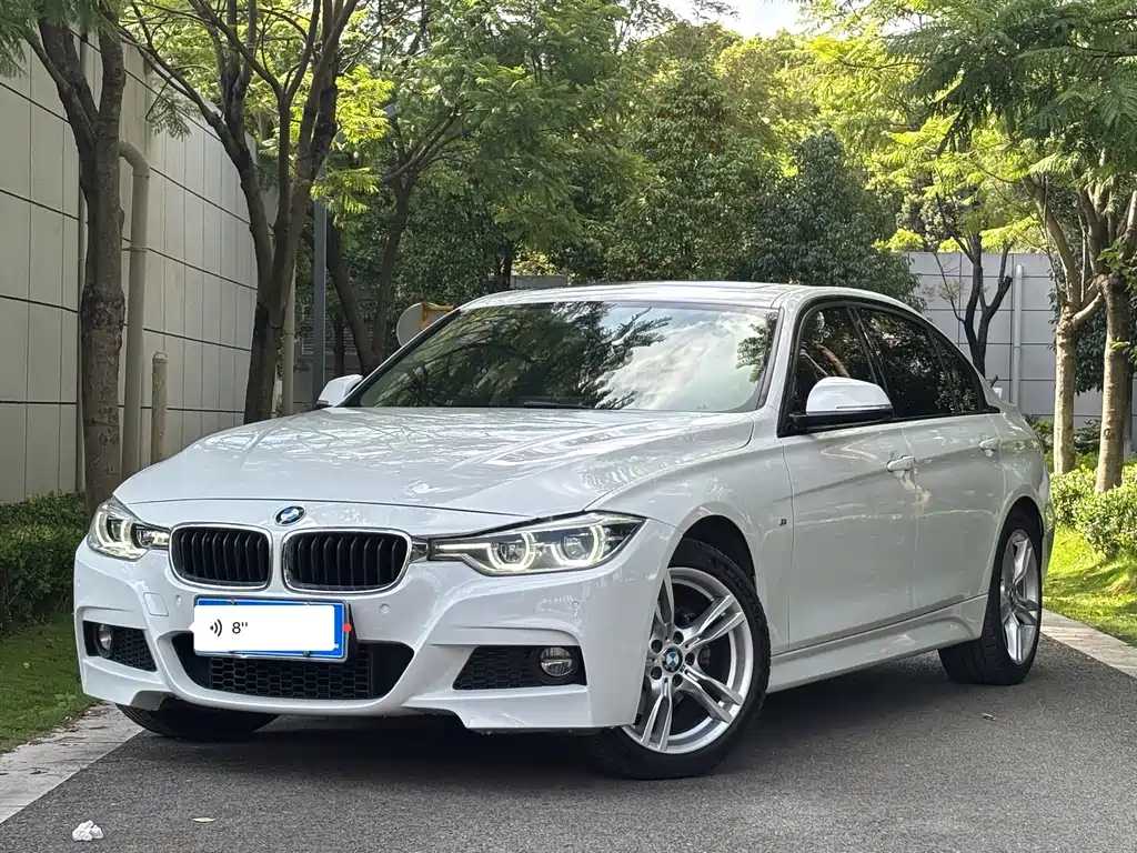 BMW 3 Series 2019 — фото 1