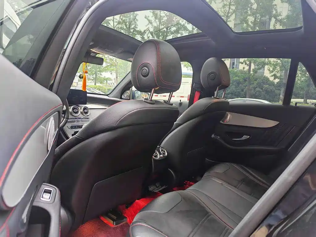 Mercedes-Benz GLC AMG 2020 — фото 6