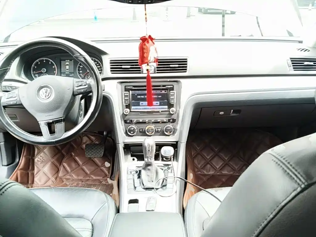 Volkswagen Passat 2015 — фото 10