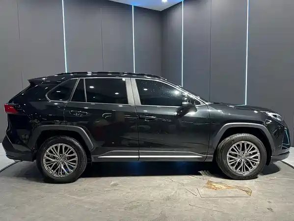 Toyota Wildlander 2024