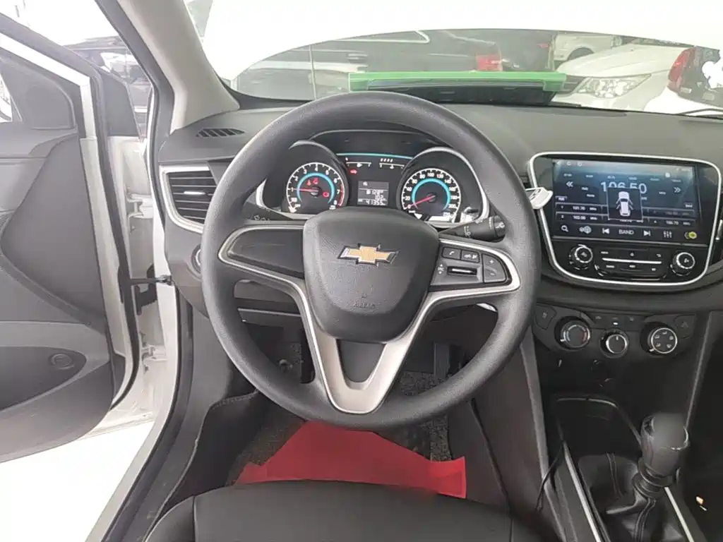Chevrolet Cavalier 2017 — фото 11