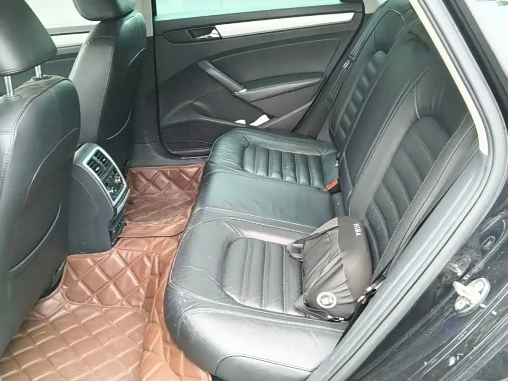 Volkswagen Passat 2015 — фото 17