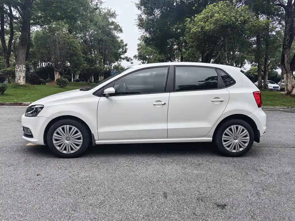 Volkswagen Polo 2018 — фото 10