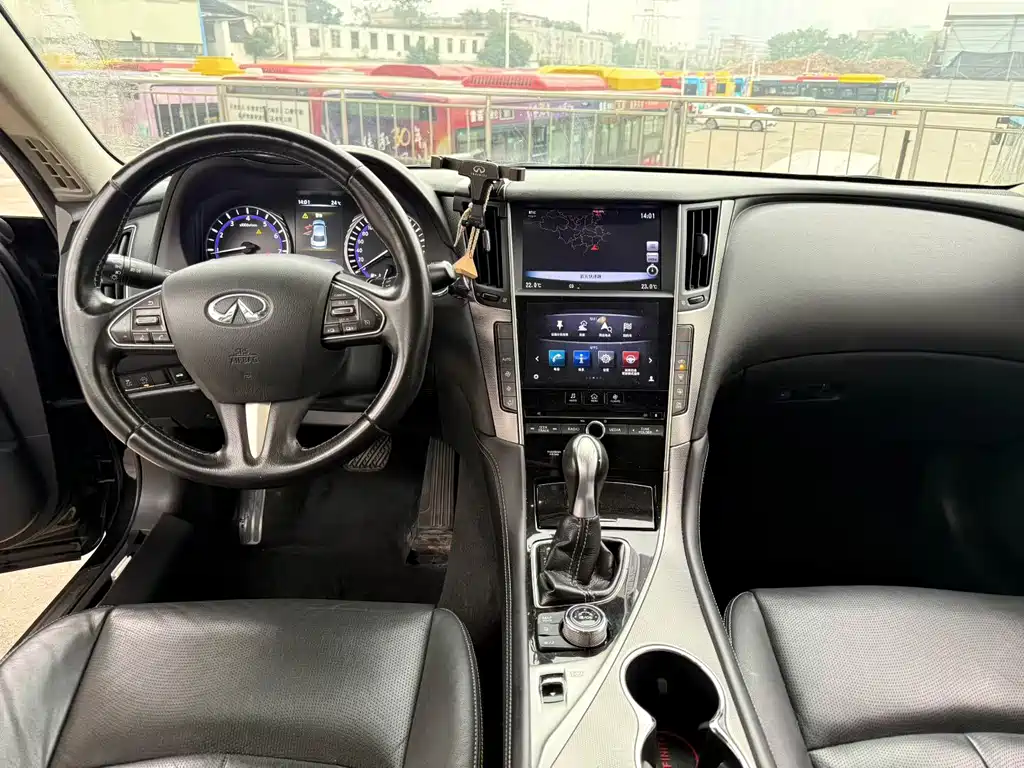 Infiniti Q50L 2015 — фото 7