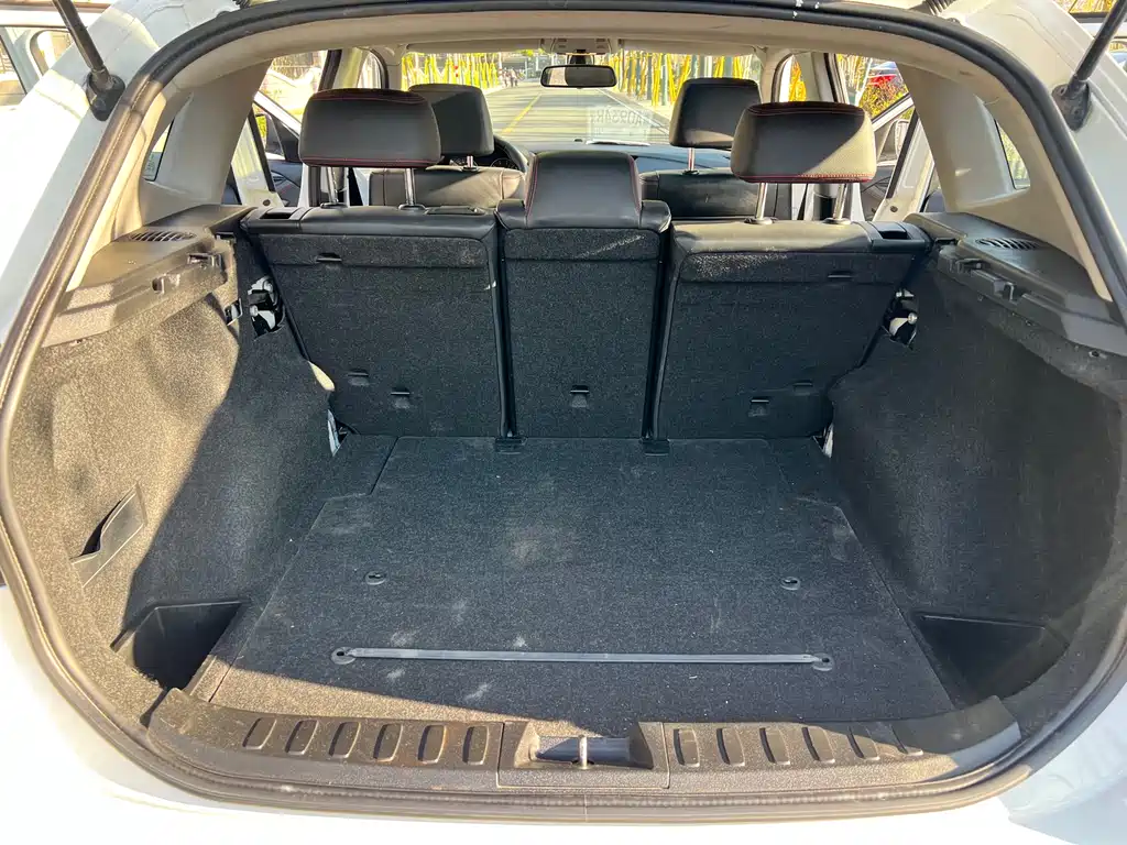 BMW X1 2013 — фото 18