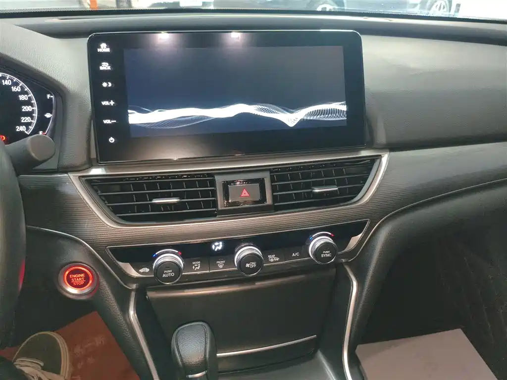 Honda Accord 2022 — фото 13