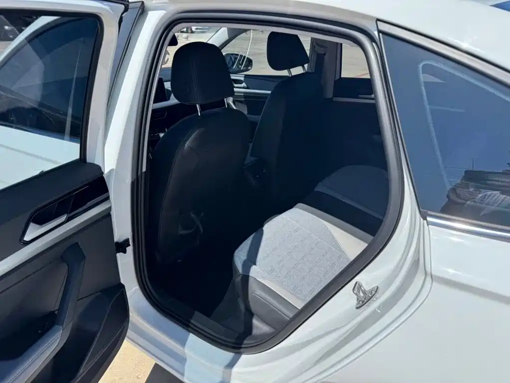 Volkswagen Lavida 2022