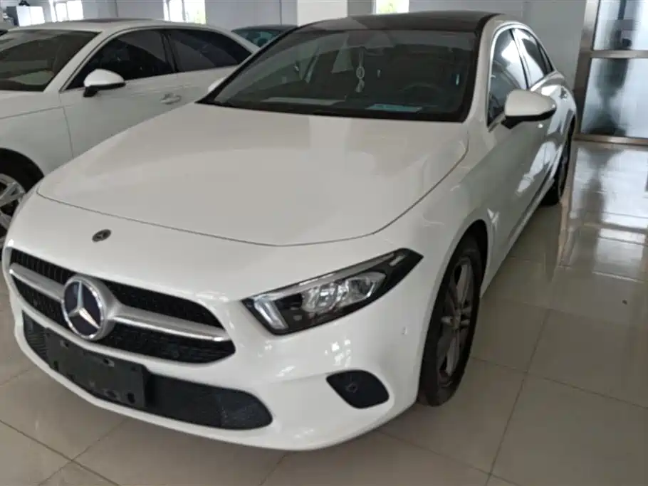 Mercedes-Benz A-Class 2019 — фото 1