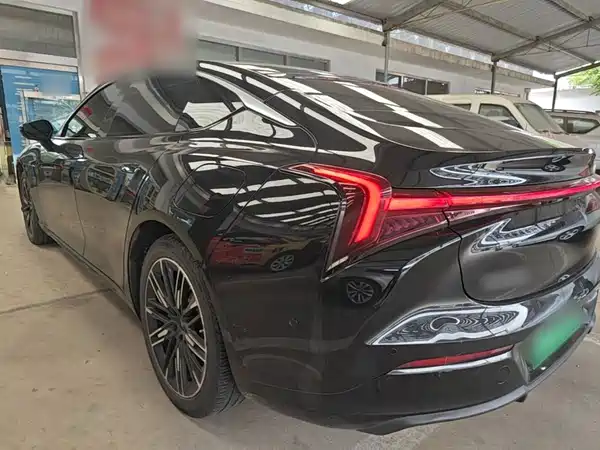 Neta S 2022