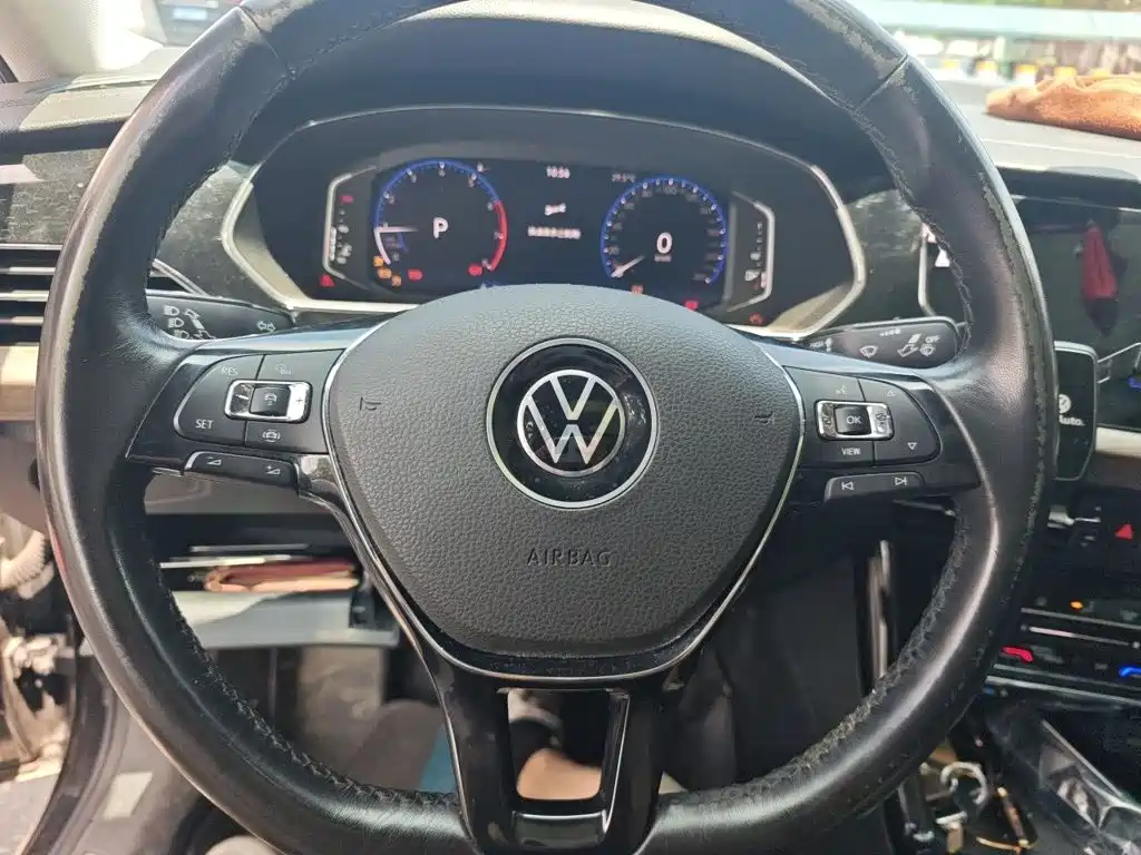 Volkswagen Passat 2021