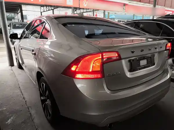 Volvo S60 2019