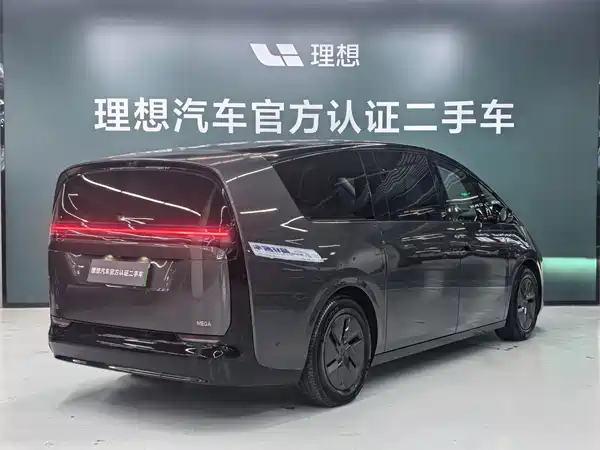 Li Auto MEGA 2024