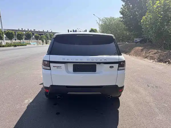 Land Rover Range Rover Sport 2016