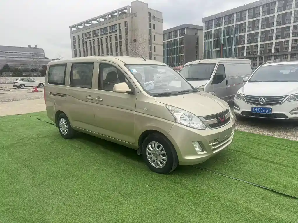 Wuling Rongguang V 2016 — фото 3