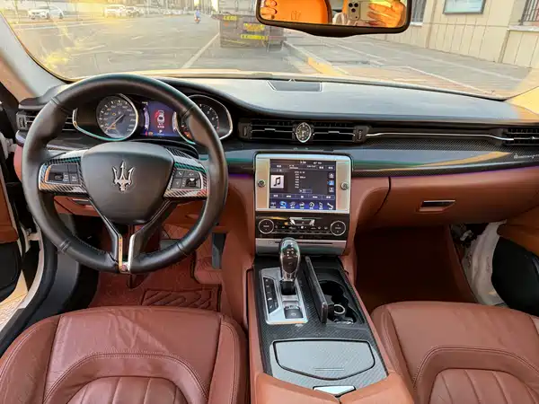 Maserati Quattroporte 2015