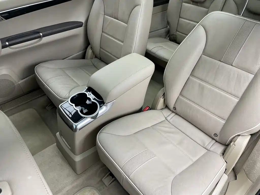 Mercedes-Benz R-Class 2014 — фото 11