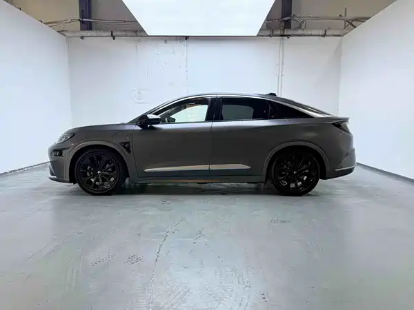 Arcfox Alpha S 2023