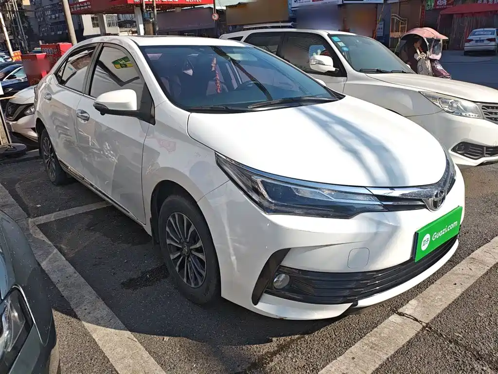 Toyota Corolla 2018 — фото 22
