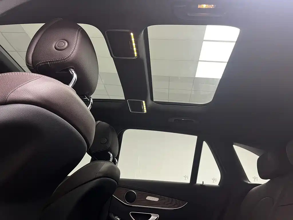 Mercedes-Benz GLC 2023 — фото 12