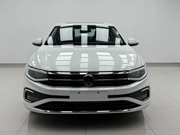 Volkswagen Bora 2023