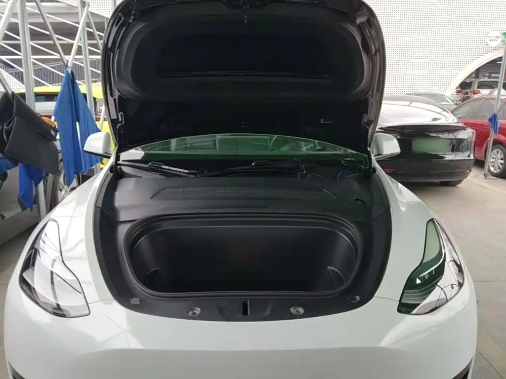 Tesla Model Y 2022 — фото 20