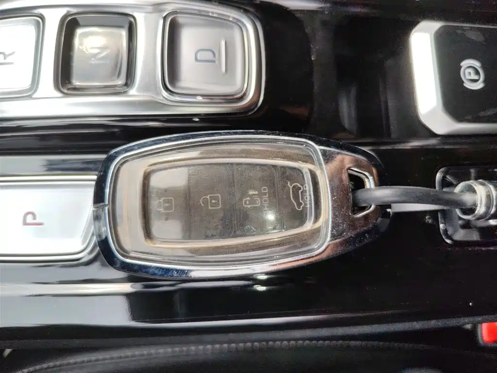 Hyundai Custo 2021 — фото 9