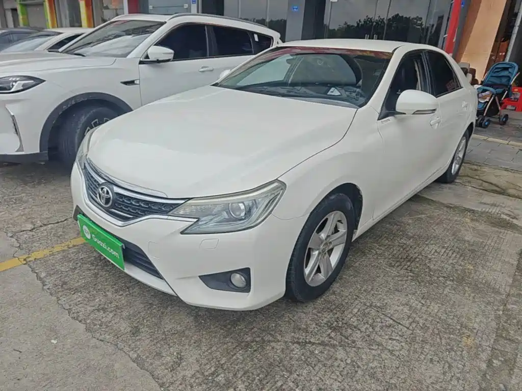 Toyota Reiz 2016