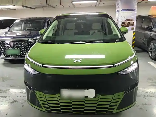 XPeng X9 2024