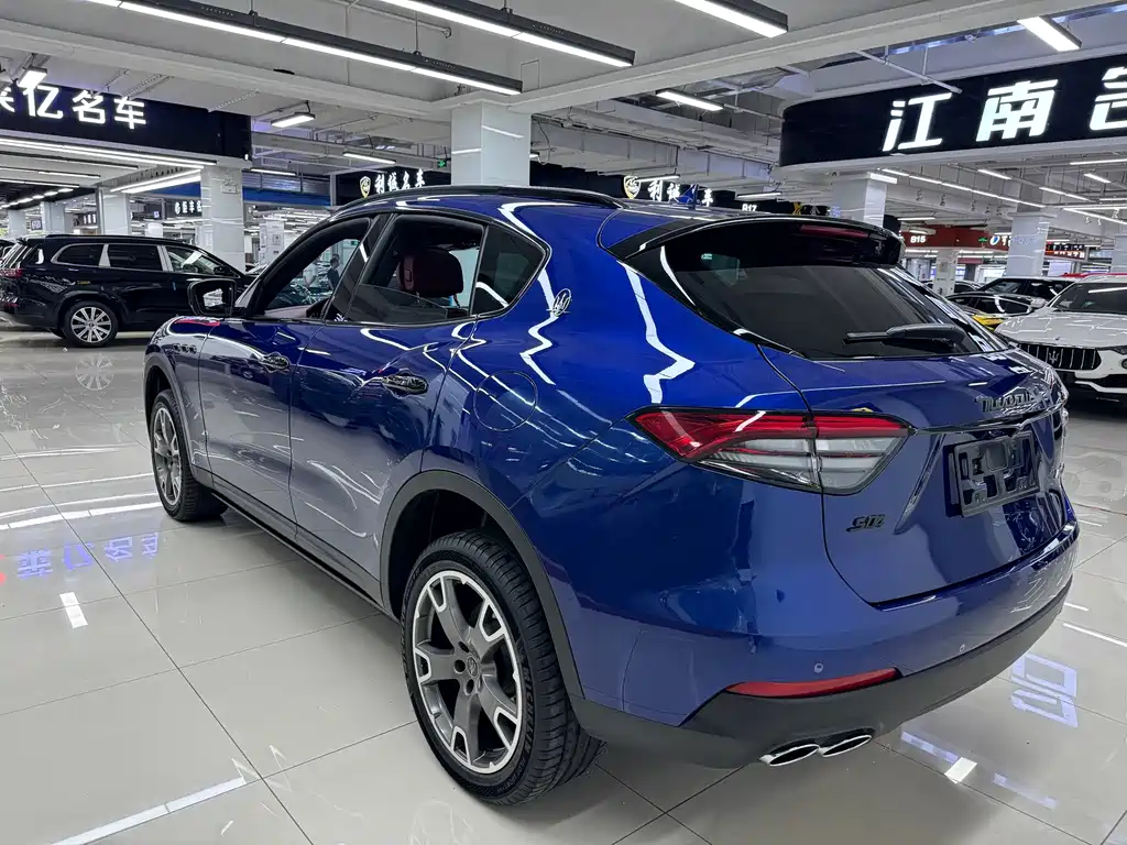 Maserati Levante 2021 — фото 11