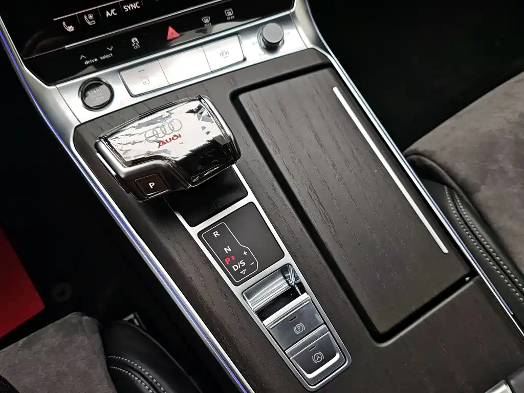 Audi A6L 2024 — фото 13