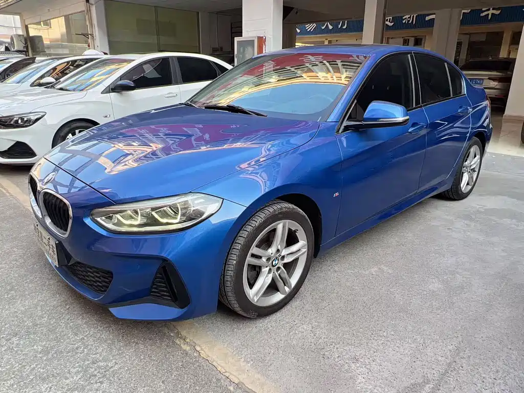 BMW 1 Series 2020 — фото 1