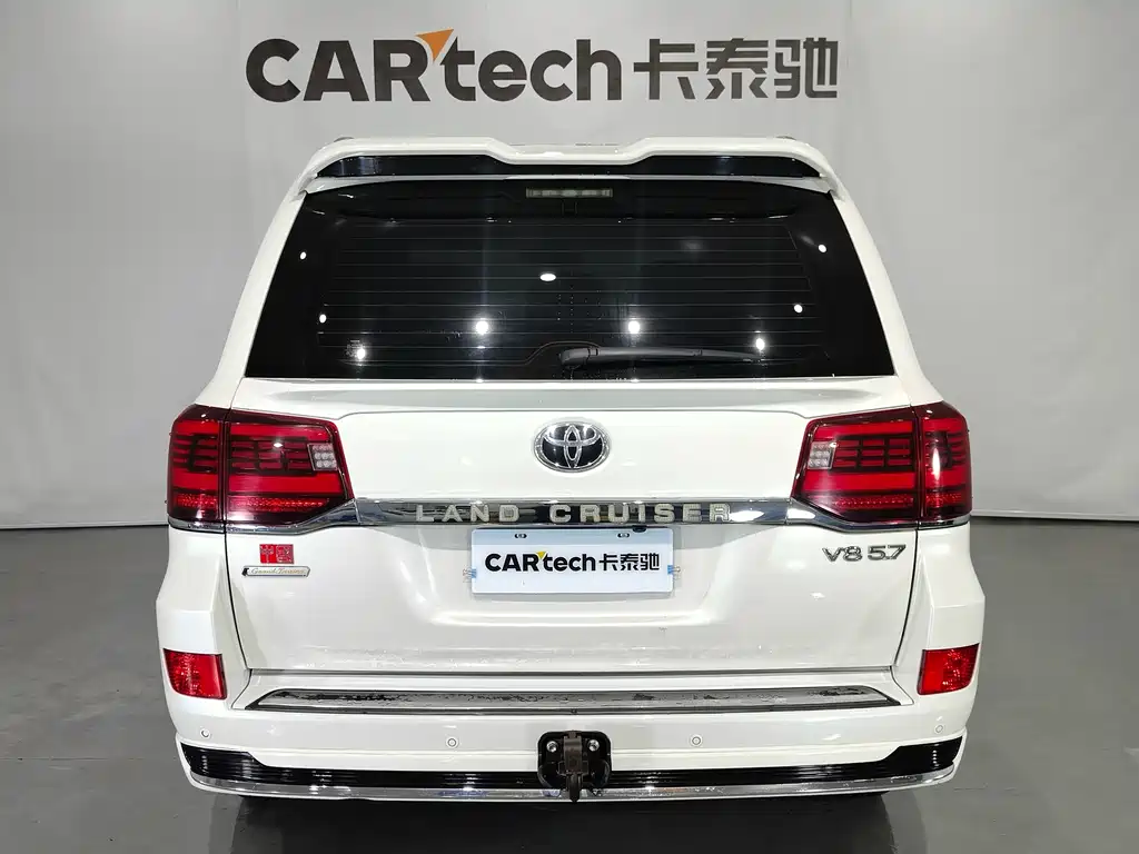 Toyota Land Cruiser 2019 — фото 17