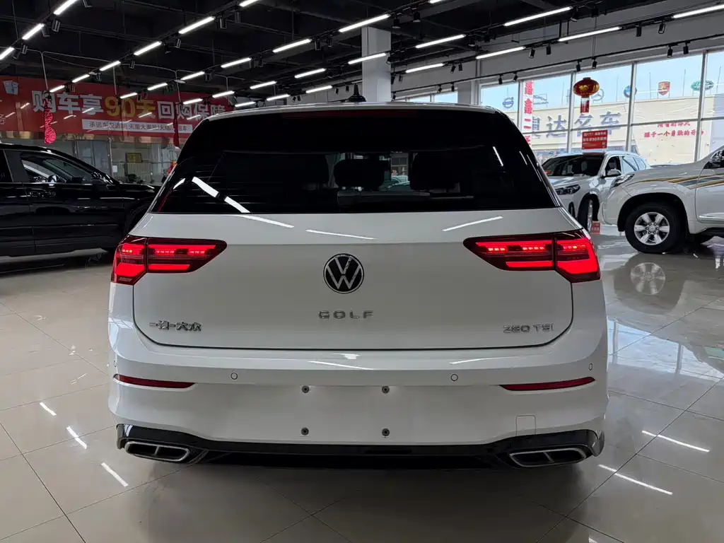 Volkswagen Golf 2023