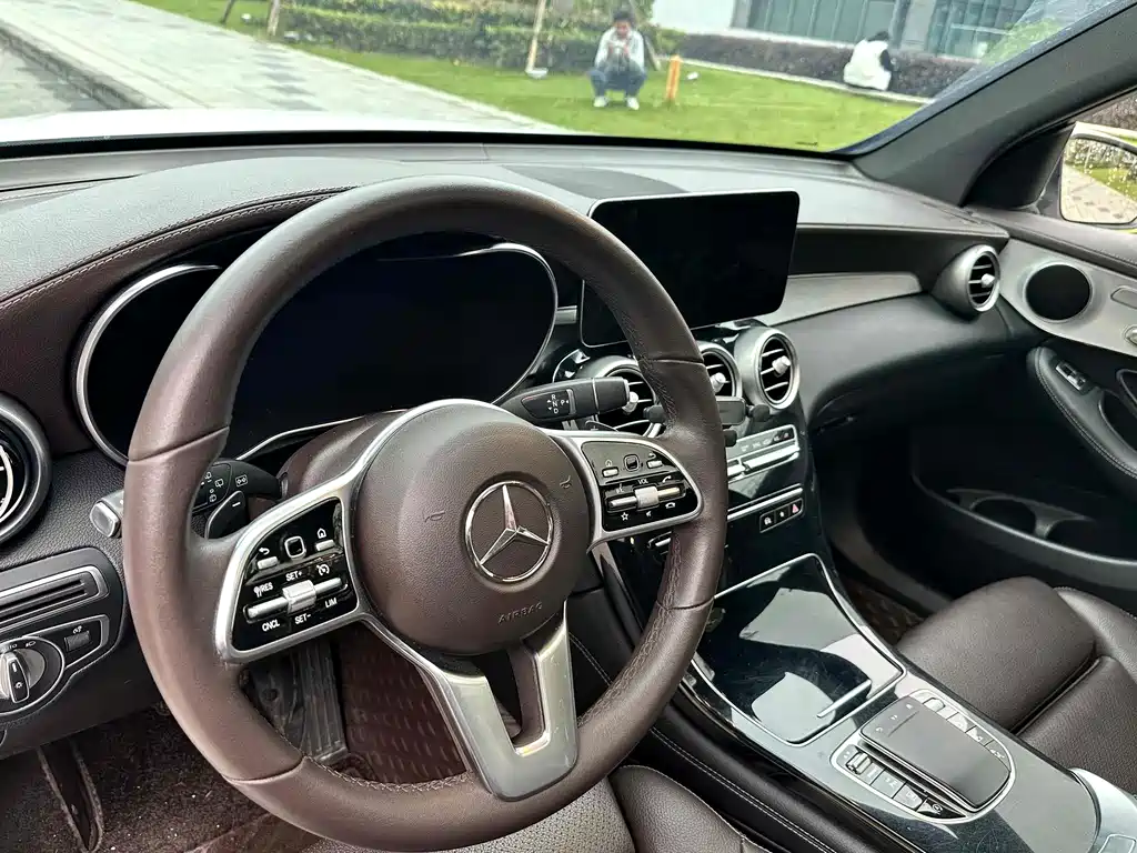 Mercedes-Benz GLC 2020 — фото 10