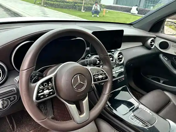 Mercedes-Benz GLC 2021
