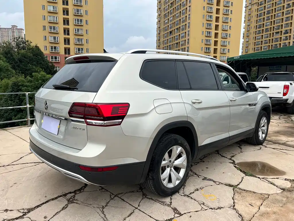 Volkswagen Teramont 2018 — фото 12