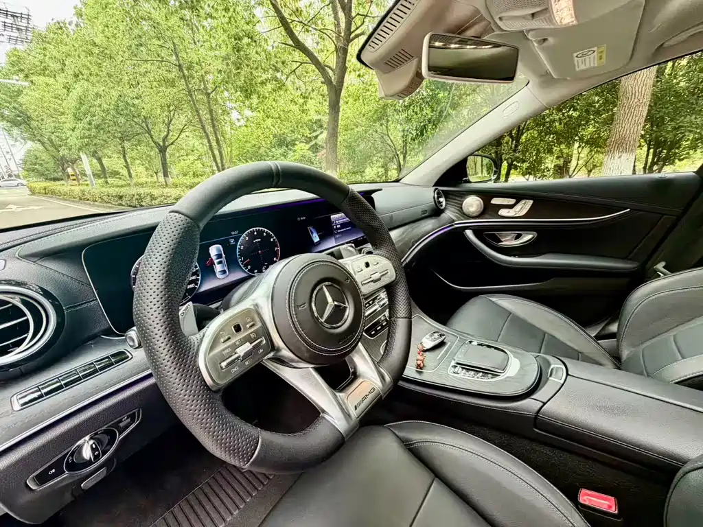 Mercedes-Benz E-Class 2017 — фото 4