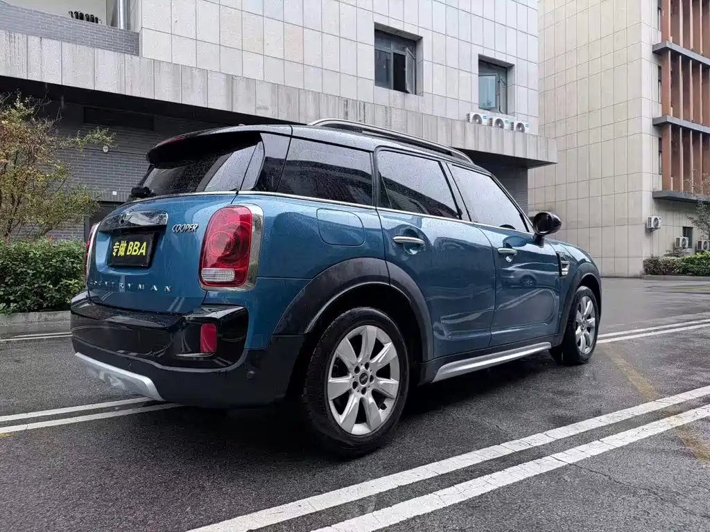 MINI Countryman 2019 — фото 14