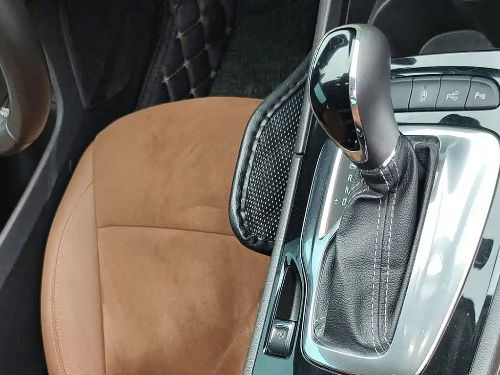 Buick Regal 2018 — фото 14